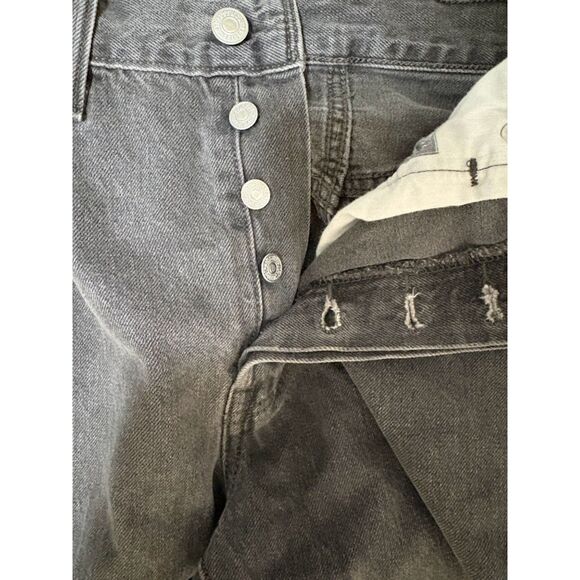 Levi’s 501 Jeans 29x32 Black Button Fly Distressed Frayed Hem Grunge Streetwear - Picture 9 of 12